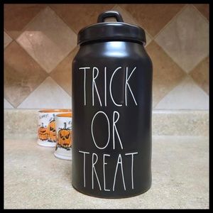 👻 Last One! Rae Dunn TRICK OR TREAT Canister 🦇